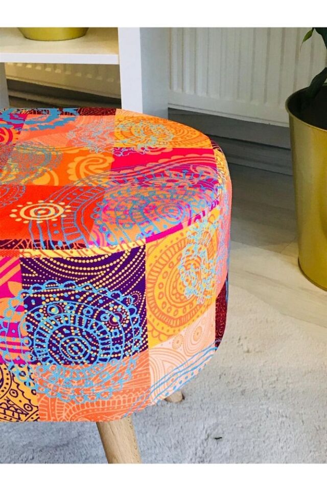 Gürgen Retro Ahşap Ayaklı Dekoratif Etnik Desenli Puf Bench Koltuk Sandalye