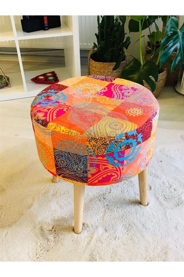 Gürgen Retro Ahşap Ayaklı Dekoratif Etnik Desenli Puf Bench Koltuk Sandalye